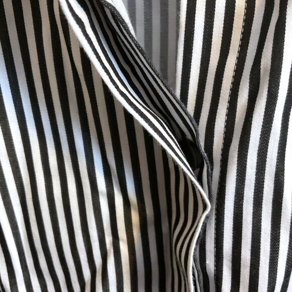 Chico's Top Size 00/2P Gray White Striped Tunic Long Sleeves Button Up Pockets - Picture 4 of 11